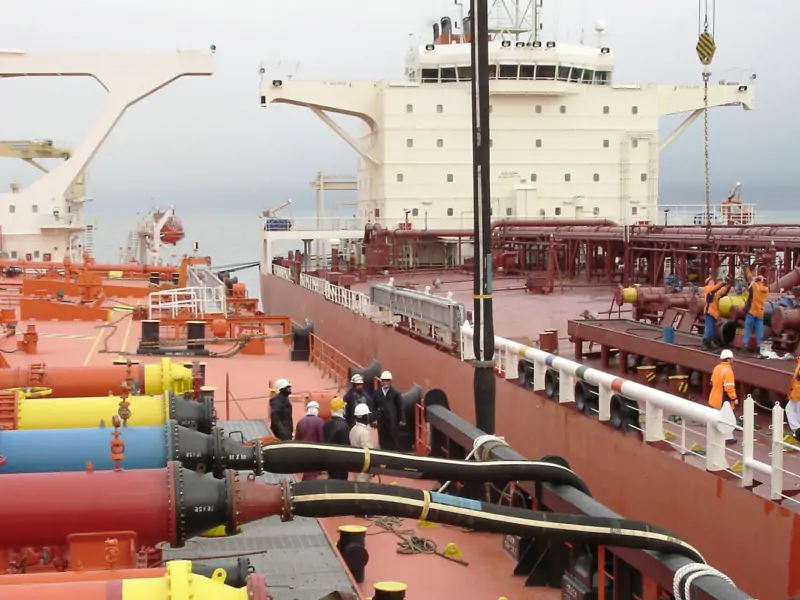 Marine STS Bunkerschlauch: Der „Super Connector“ der „Maritime Energy Artery“ – Teil 4